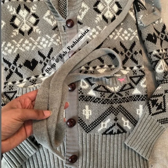 Victoria’s Secret plush cardigan sweater size small